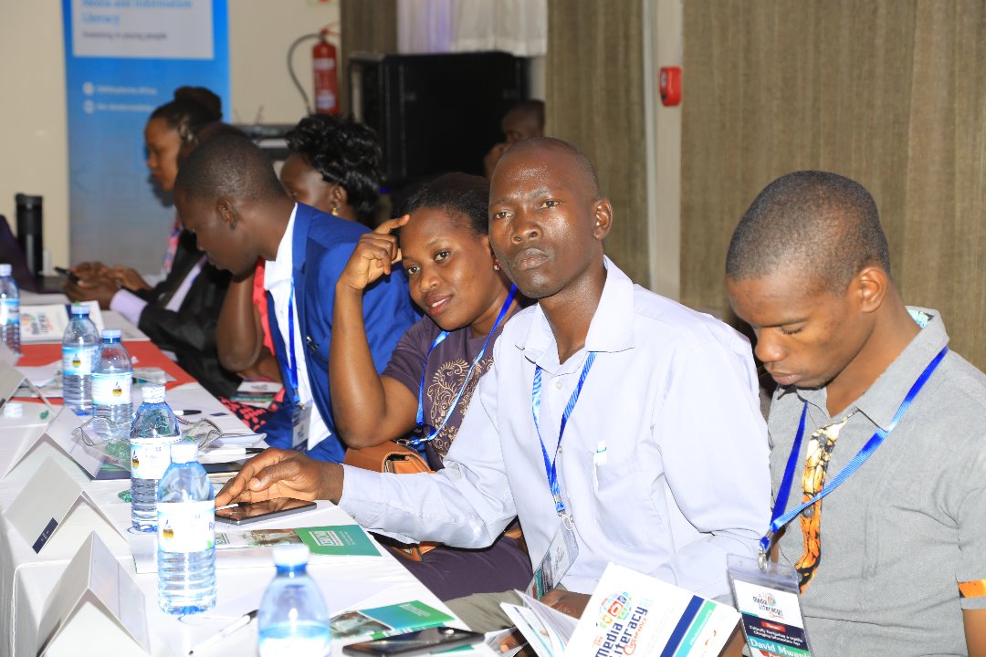 Cemcod_UG's tweet photo. Media and information literacy is a response to the complex, ever - changing nature of information and communication technology in an increasingly globalized world. ~ Davies Rwabu ( @MakerereU) 
#MediaLiteracyUG https://t.co/tjp831sHPV