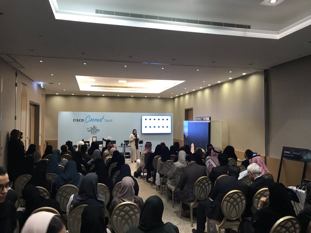 Osama_Alzo3bi's tweet photo. On the side of #CiscoConnectSaudi a very powerful #WomenofCisco #SheMakesPossible exceptional talent and leadership @wendymarscisco @Brashoudi @sfaqeeh #innovation https://t.co/rtQ9nWcj0y