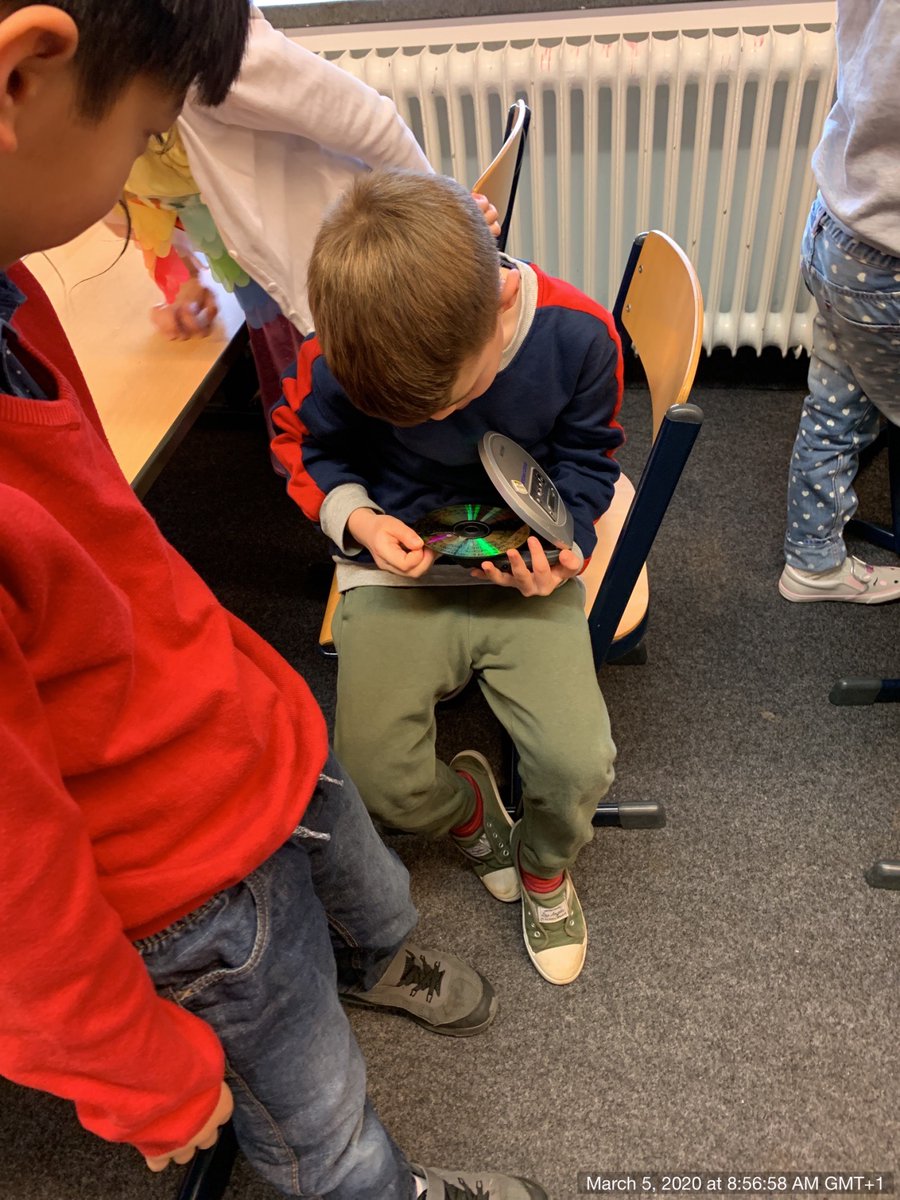 AdinJunuzovic's tweet photo. Looking at items from the past, or as the kids called it "antiques".  Great provocation for our "Now and Then" unit. Side note:  We got the CD player to work and produce sound!  
@ISHRLearns https://t.co/fE5uUtwQIg