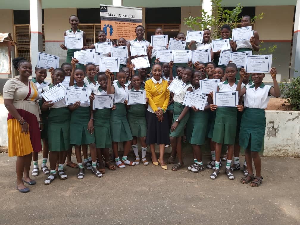 MAYEINorg's tweet photo. The girls at St. Louis grammar school were beaming with smiles as they received their certificates yesterday.

#oyoeliteracyproject #computerliteracy #computerliteracyprogram #MAYEINishere #teamMAYEIN #wearemayein https://t.co/gKIVhIwnOb