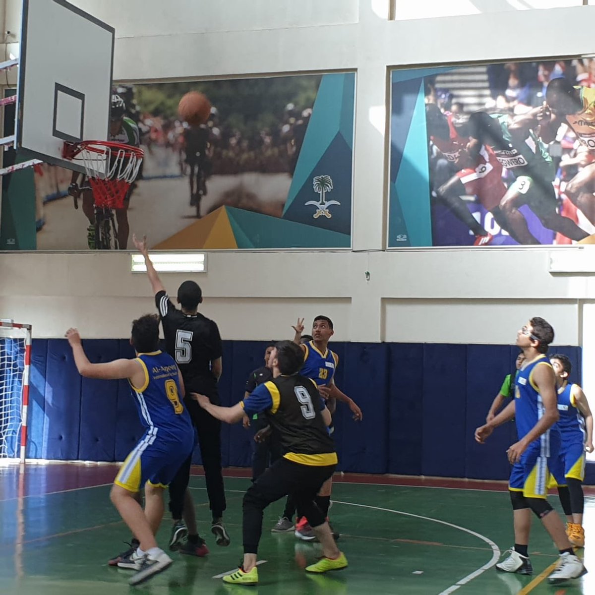 alrabeaActivity's tweet photo. #تعليم_المدينة
#مكتب_تعليم_جنوب_المدينة
#النشاط_الطلابي_المدينة 
ثانوية عبد العزيز الربيع تحقق بطولة كرة السلة على مستوى مكتب التعليم جنوب المدينة بقيادة المدرب الأستاذ محمد ابو هبرة ودعم القائد المدرسي الاستاذ محمد هديان الاحمدي  تحفيز وتشجيع الاستاذ ناصر الصبحي https://t.co/7tr1rMAeOE