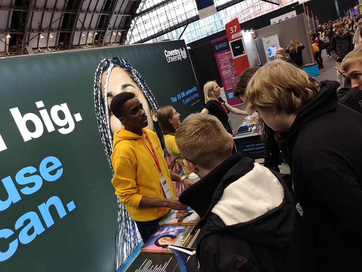 CompCronRiv's tweet image. We had a great day focussing on Vision during #VESPA week, lots of inspirational courses on show at #UCASexhibition. @riversidecoll @crontoncoll #NationalCareersWeek