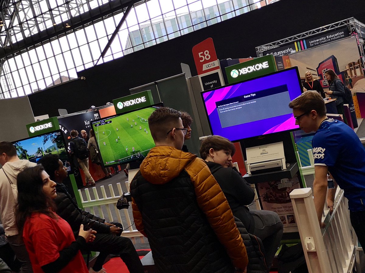 CompCronRiv's tweet image. We had a great day focussing on Vision during #VESPA week, lots of inspirational courses on show at #UCASexhibition. @riversidecoll @crontoncoll #NationalCareersWeek