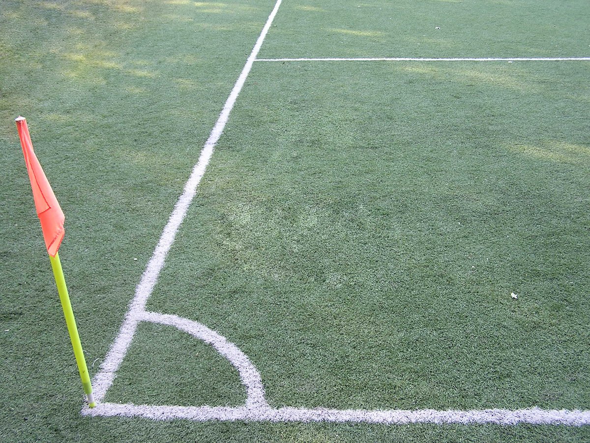 mulierinstituut's tweet photo. Onderzoek van @KarinWezenberg en Björn Schadenberg laat zien dat de groei van de stad Utrecht vraagt om efficiënter gebruik van sportruimte én extra ruimte voor binnen- en buitensport.

Lees het volledige rapport hier:
https://t.co/41rkM8dXlf https://t.co/E7Mp4M6ywv