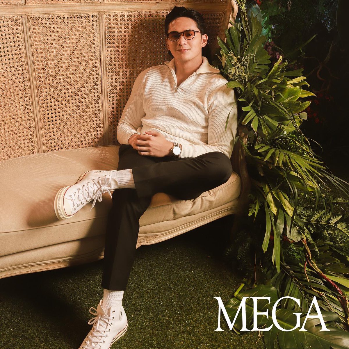 mega_magazine's tweet photo. Confident, passionate, and empowering, last night’s #MEGAExclusives guests all put the Filipina woman on top in their line of work. Everyone looked beautiful as they came out dressed to the nines in celebration of our annual power issue and #MEGAExclusivesWithPiaWurtzbach. 🖤 https://t.co/yBIABrSPSc