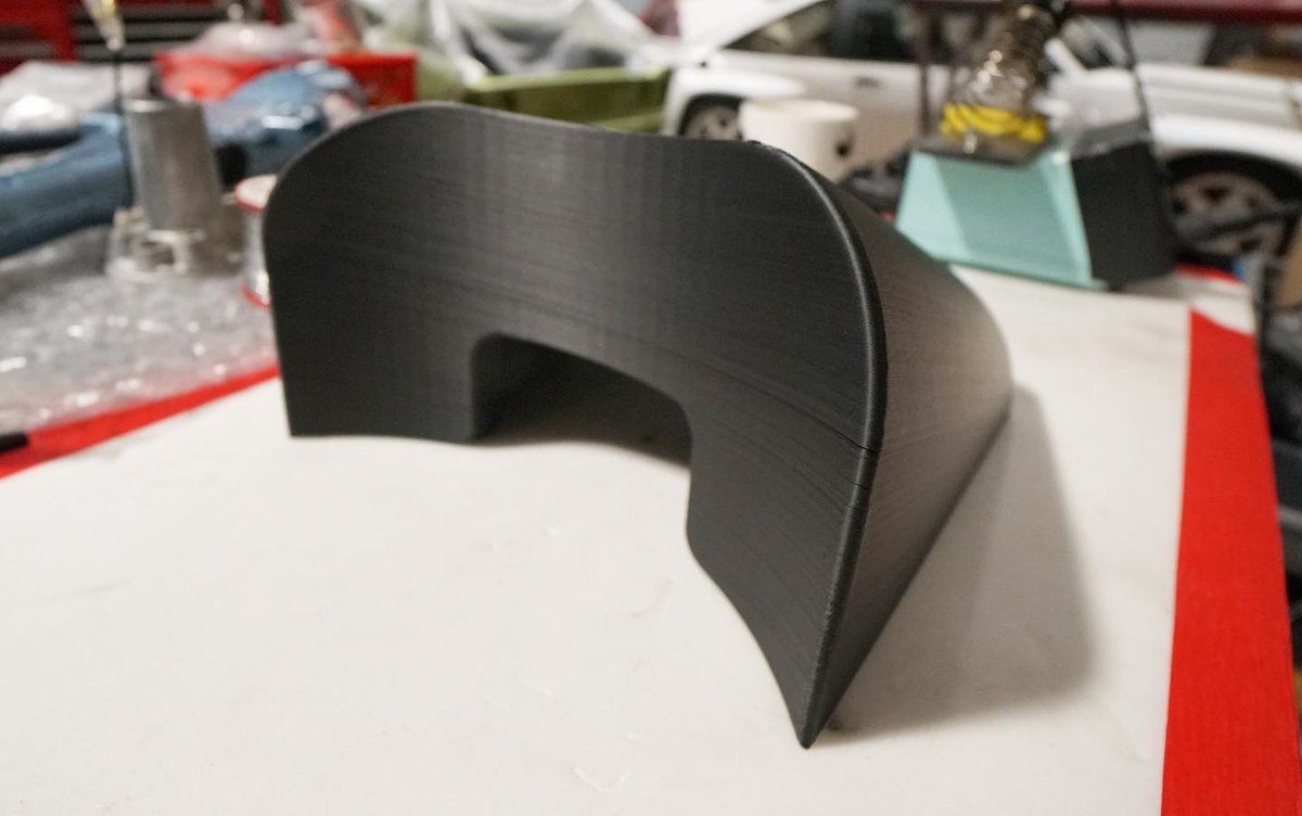 retropowercars's tweet image. A brief 48-hour 3D print later, and the rearmost section of our W111's custom console is complete. Note the removable clip, a means of hiding the fixings from view, and also the groove running the length of its leading edge for the French seam it will eventually sport #retropower