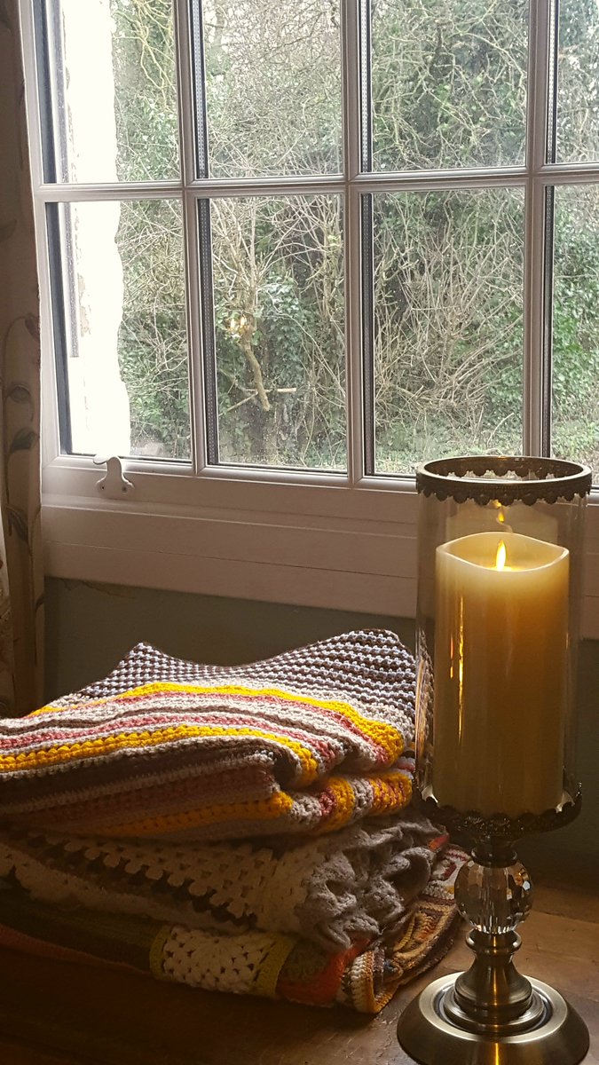 auriolcrochet's tweet photo. In this month's 'Hooked on Crochet' E mag Free #crochet throw pattern.....for your copy subscribe here.https://t.co/U7uL25aMBS https://t.co/C2Wa9PGeK2