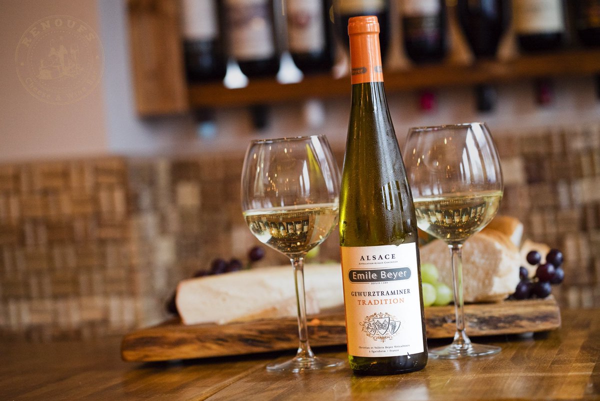 Did you know, from our 200+ wine portfolio, more than 100 are vegan, just like this delightful Gewürztraminer by Emile Beyer.
This organic white wine from Alsace has hints of orange blossom and spicy ginger. The palate finishes with a delicate sweetness.

#renoufs #vegan #winebar