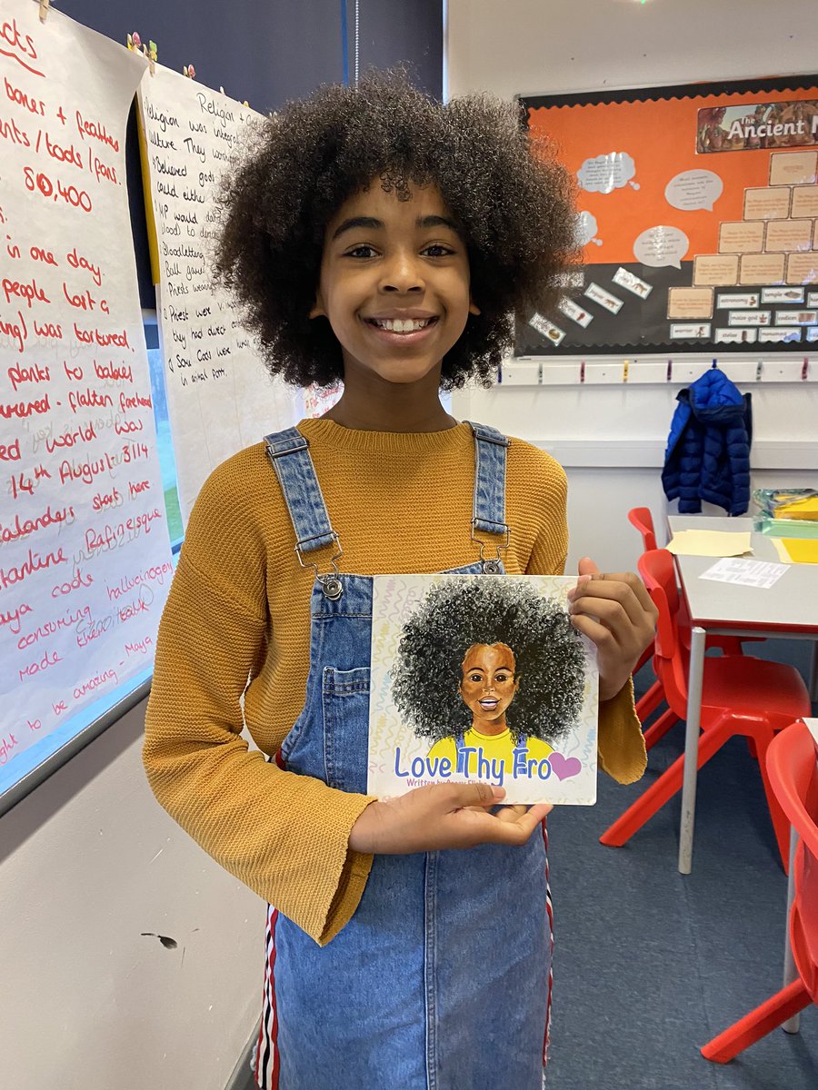 downsviewcroyy6's tweet photo. Getting into the spirit of #WorldBookDay2020 Loving the outfits! 📚🍎 https://t.co/gzyLKP9RI7