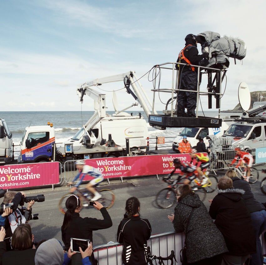 WilsonHire's tweet photo. The TM21 is the baby of our truck range. It's just under 21m, making it an ideal, reliable choice for a self-drive hire. Here's a photo of one in action from the 2015 Tour of Yorkshire for this week's #ThrowbackThursday #TBT https://t.co/04DScBVPn9