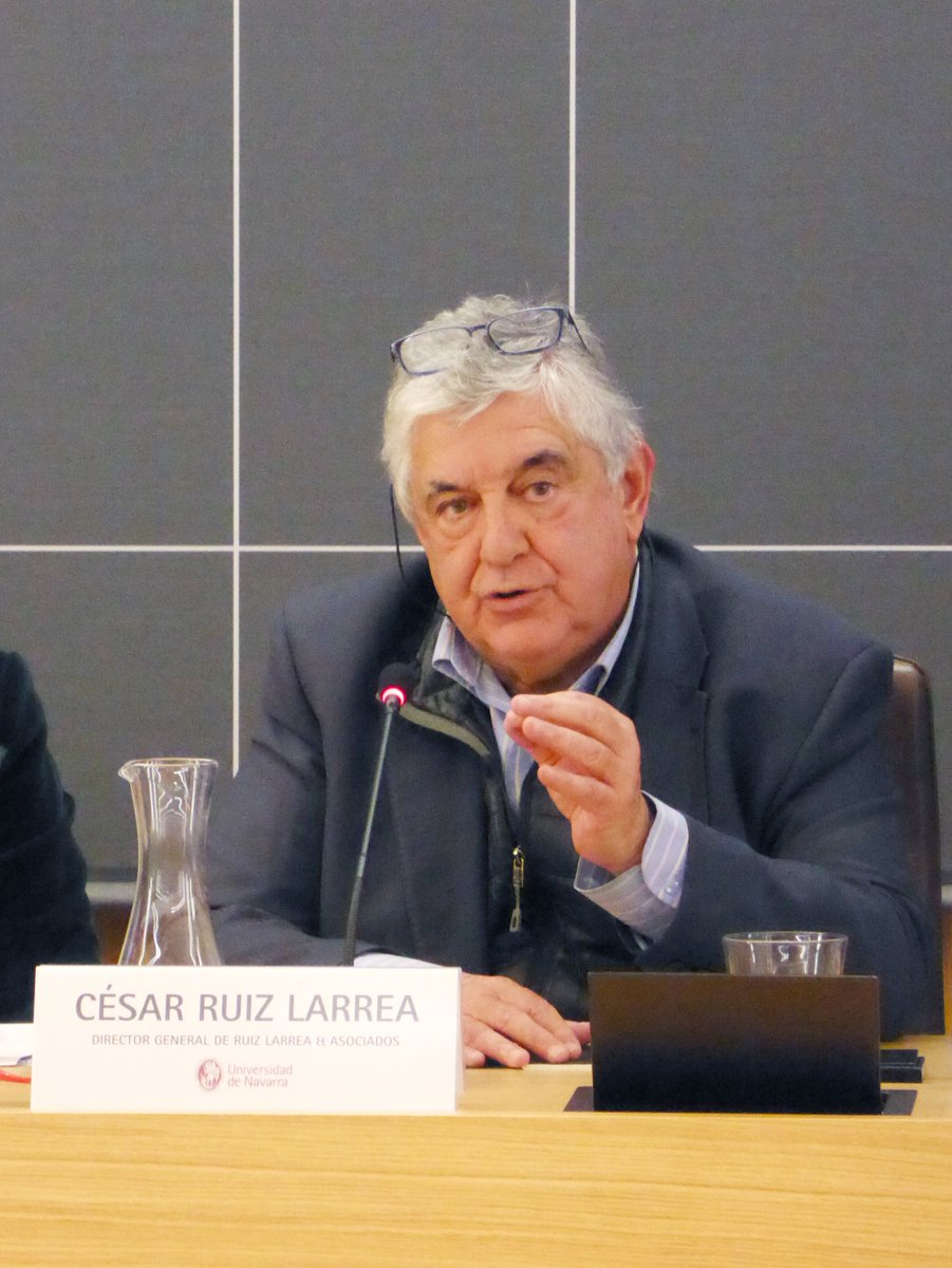 asociacionASA's tweet photo. César Ruiz Larrea: "sólo hay dos tipos de arquitectura, buena y mala. No tener en cuenta criterios de sostenibilidad desde el comienzo es estar haciendo probablemente arquitectura mala" #MDGAE https://t.co/O9oGPUbsIH