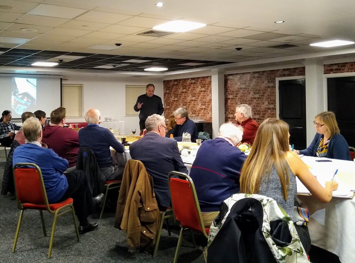 Good evening #EveshamHour - we're looking forward to our March meeting next Wednesday, 11th March 8-9pm <a href="/NorthwickHotel/">Northwick Arms</a> when our guest speak will be Chris Bannister talking to us about Hampton Flower Show.  Hope you can join us!