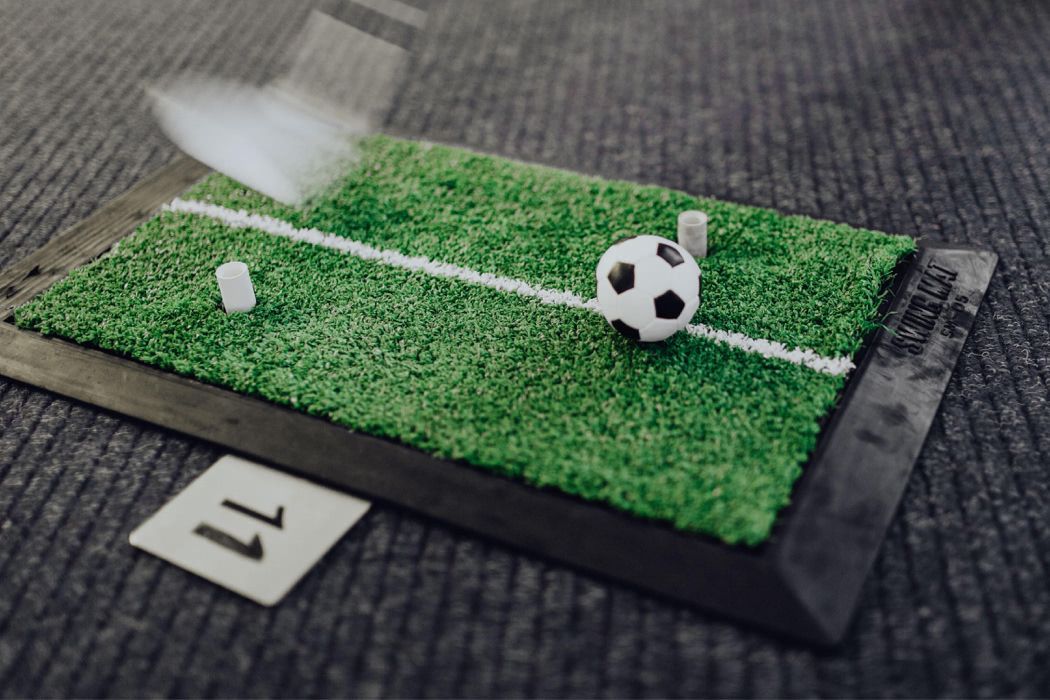 buerogolfteam's tweet photo. Gemeinsam mit dem Führungskräfte Forum Ruhr up*satz veranstalten wir am 23. April ein Bürogolf-Turnier für Führungskräfte im Atelier BECKDESIGN GmbH in Bochum. Alle Infos zur Veranstaltung findet ihr unter: https://t.co/LOPyHPePse
Alle Infos zum Spiel: https://t.co/LbrncbySVw https://t.co/mMwOGs9cTw
