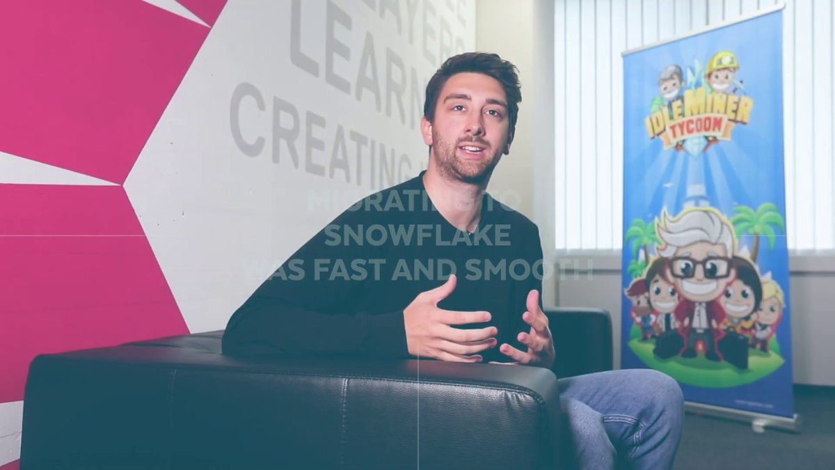 Snowflake tweet media