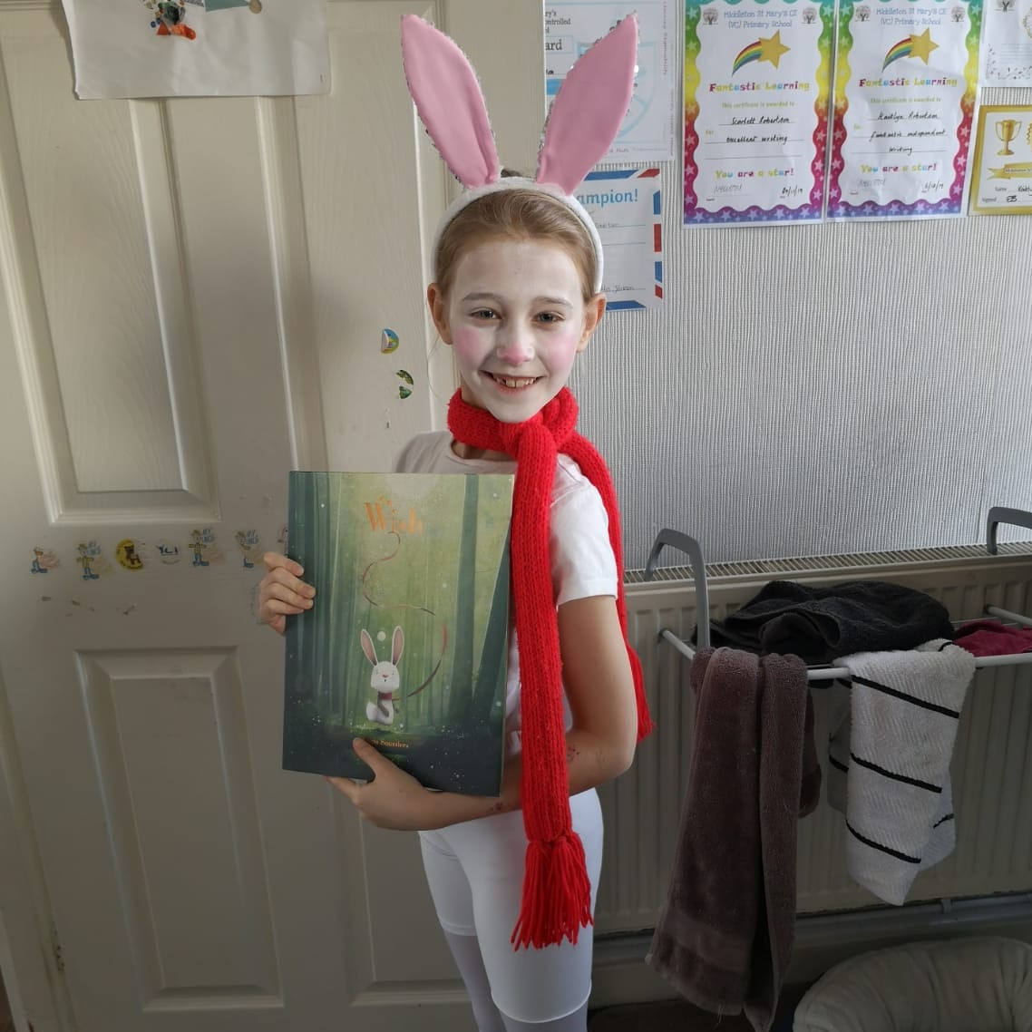 Chris Saunders (@curious_tree) on Twitter photo I recognise that rabbit!
Amazing costume ๐๐ฐ๐
Happy World Book Day!!
#WorldBookDay #WorldBookDay2020 #wish #childrensbooks
<a href="/QuartoKids/">Quarto Kids</a> <a href="/TheQuartoGroup/">The Quarto Group</a> I recognise that rabbit!
Amazing costume ๐๐ฐ๐
Happy World Book Day!!
#WorldBookDay #WorldBookDay2020 #wish #childrensbooks
<a href="/QuartoKids/">Quarto Kids</a> <a href="/TheQuartoGroup/">The Quarto Group</a>
