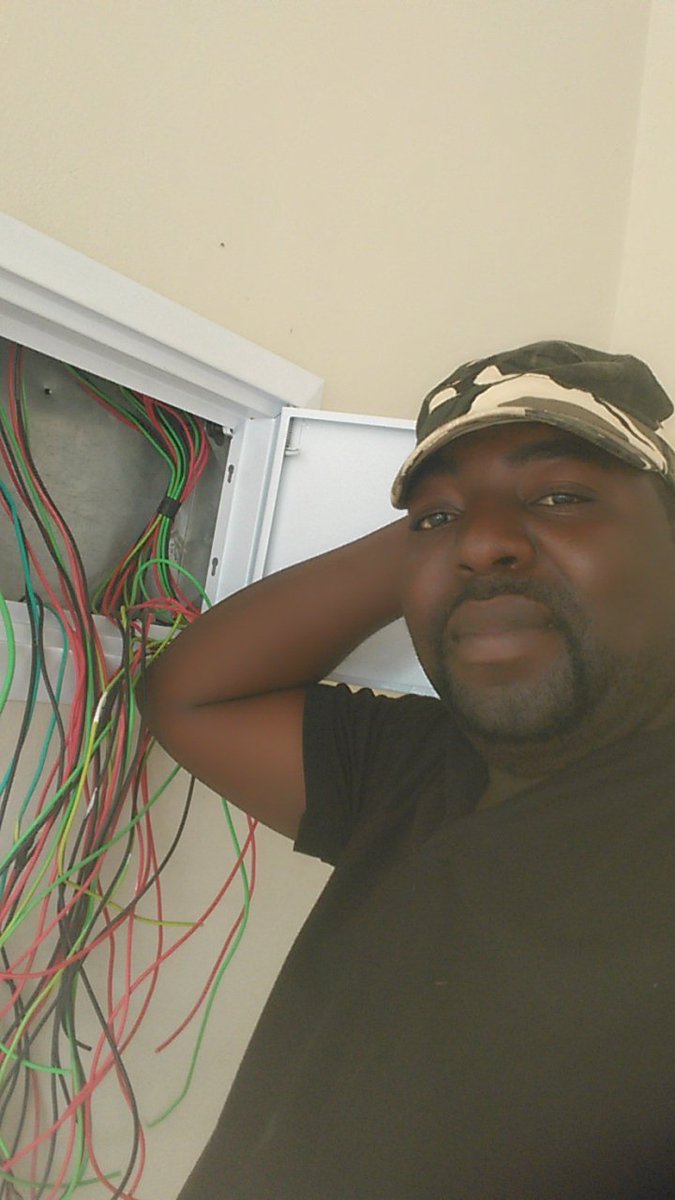 RonaldSemwayo's tweet photo. I juggle  electricity,period. https://t.co/uhgQ4yJRoJ