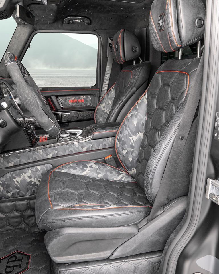 AutomovilMex's tweet photo. Más de lo que #Mansory no presentó en el Salón de #Ginebra: la #MercedesBenz #ClaseG 'Star Trooper' una conversión a pickup de 2 puertas -o una Clase G de modelo anterior, actualizada- con 838 hp bajo su camuflado cofre. Una locura. #ModificadosAP #AutoshowAP @MercedesBenzMx https://t.co/oLnpPGn6Hm