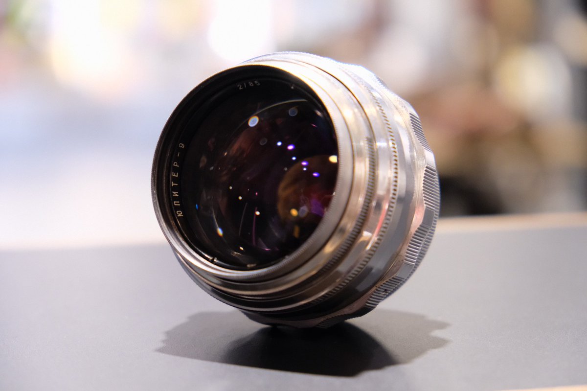 2ndbase By Sanpoucamera En Twitter 店長おすすめオールドレンズ 王道ロシアンポートレートレンズ Jupiter 9 85mm F2 芯はしっかり ボケはふわふわで女性ポートレートに最適なレンズです 若干暖色寄りになる色味も雰囲気が出ていい感じです 作例提供 2ndbase By Sanpoucamera En Twitter 店長おすすめオールドレンズ 王道ロシアンポートレートレンズ Jupiter 9 85mm F2 芯はしっかり ボケはふわふわで女性ポートレートに最適なレンズです 若干暖色寄りになる色味も雰囲気が出ていい感じです 作例提供