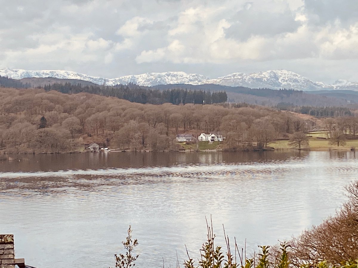 SupportEmployer's tweet photo. Yesterday’s office, stunning #windermere #lakedistrict https://t.co/2awQwuK42A