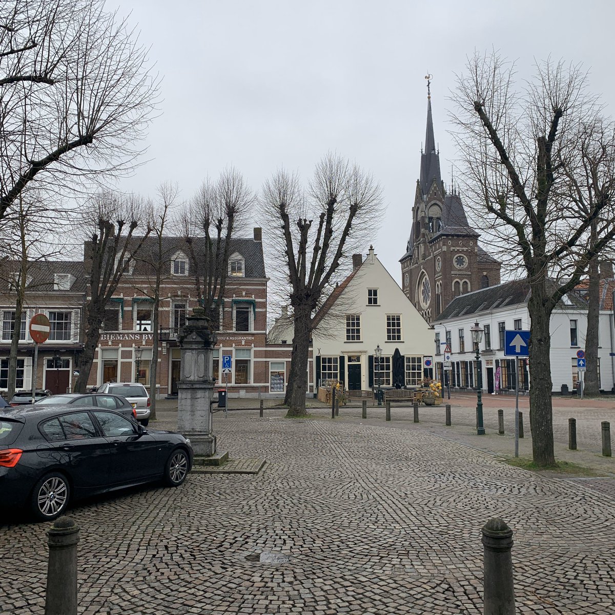 PubliecDelft's tweet photo. We zijn voor de proeftuin Factor-C in @Gem_Oosterhout met communicatieprofessionals uit het hele land. Welkom door @estherrholsterr en Debby Boers @ikbenraamambten https://t.co/uANssXUC7e