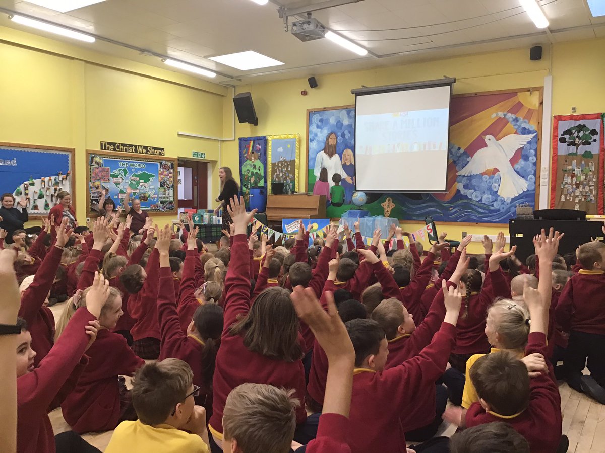 MrCStJames's tweet photo. Great to have the author @SusanJRalph with us at @StJamesChorley for #WorldBookDay
#newauthour #ShadrachtheLion #readingforpleasure #shareastory https://t.co/W5Emi3uYqQ