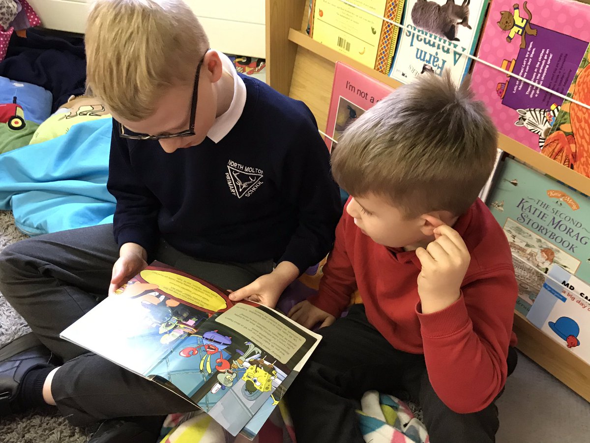 MoltonPrimary's tweet photo. Oldest children and youngest sharing water themed books this morning. https://t.co/sdVr8ZRmOc