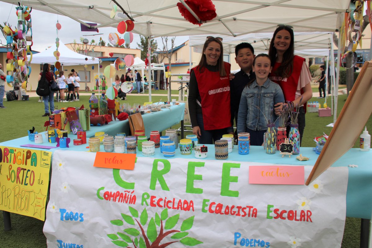 Nuestro #SanjorgeDragonDay este año se ha dedicado al #MedioAmbiente y al #DesarrolloSostenible. 

Gracias a organizadores, #voluntarios y a todos los asistentes por acompañarnos en este día. Toda la información y fotos 📸➡️colegiosanjorge.es/dragon-day-san… #colegioconcertadomurcia
