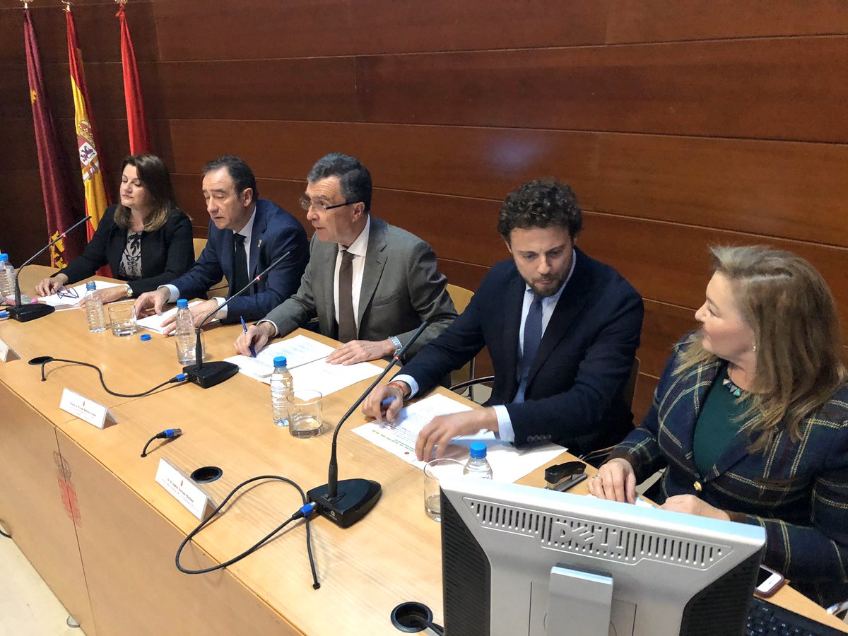 Ballesta_Murcia's tweet photo. 25 años construyendo dignidad

Murcia acoge la primera jornada de la @fedaceorg , que aglutina a 40 asociaciones españolas, entre ellas, la murciana @Dacemur1 , que trabaja para dar visibilidad al daño cerebral adquirido y mejorar la calidad de vida de las familias. ¡Enhorabuena! https://t.co/6xkjDJ7CKO