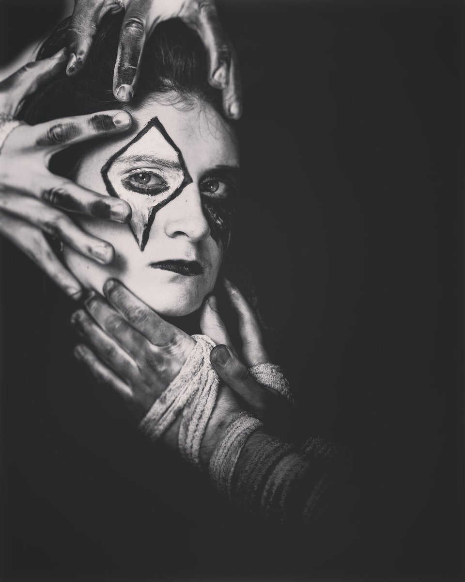 project_lockout's tweet image. &quot;Selfish shivering snake; why is everything so fake Sam? ...Sam? I could really do with some help.&quot; @alrgva | 17 DAYS.  CLOSING @vaultfestival #VAULTFestival2020 22nd March | 15:15 &amp;amp; 21:15 | Book in advance, you might not be able to get them on the day!  Tickets in bio.