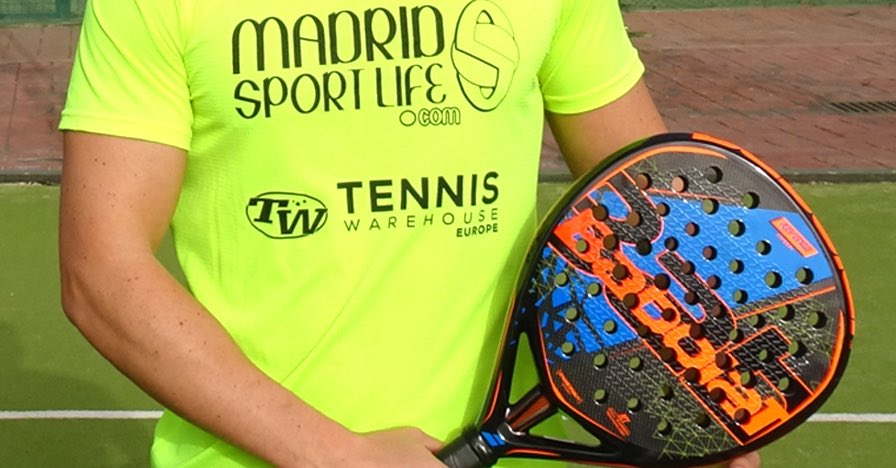 MadridSportLife's tweet photo. ♦️ Babolat Revenge Carbon ‘19⁉️

Hemos probado esta increíble pala de @babolatpadel gracias a @twe_europe 

🎾 La pala ofrece un formato lágrima, ideal para aquellos jugadores que busquen equilibrio y versatilidad en todas las fases del partido

🧐 Review completa en nuestro blog https://t.co/QWrPuOEmQI
