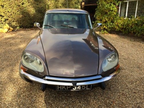 CarFestBooking's tweet photo. Believe it or not but this 1973 #Citroen #DS23EFi #Pallas has earned its racing stripes by doing a full circuit of #LeMans

So if you want to see this French masterpiece we suggest you head to the @RedbournClassic on 5th September.

BOOK HERE: https://t.co/SSKcVJpWsk https://t.co/wf3XieQqzu