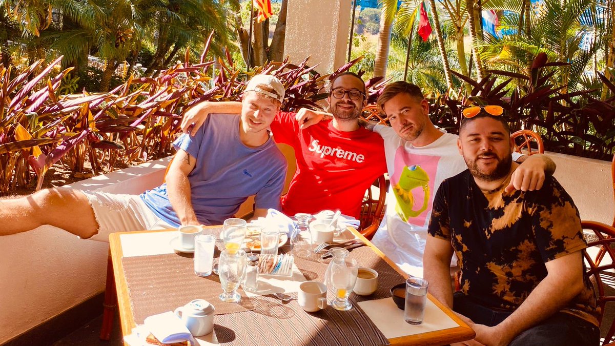 Had the best time in Costa Rica with these lads! <a href="/befaceblind/">Faceblind</a> ☀️