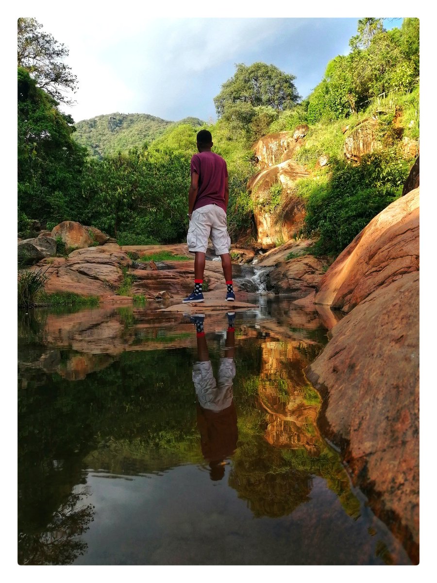 5. Find and try shoot reflections.Reflections sometimes make photos more idyllic as our eyes tend to be drawn to them.You can find reflections on water bodies and puddles (shoot low) mirrors, buildings glasses, metallic objects etc