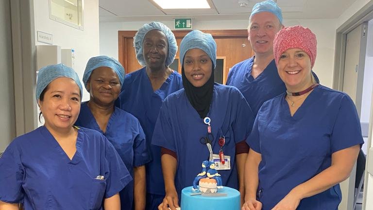 LukeCascarini's tweet photo. A very talented anaesthetic practitioner Aisha made this cake for us today at Platinum Medical Centre #oralsurgery #maxillofacialsurgery #maxillofacial #tmjdisorders #tmjreplacement @OrthopaedicSpec @WellingtonHosp #PlatinumMedicalCentre https://t.co/LB5o6CdFfR