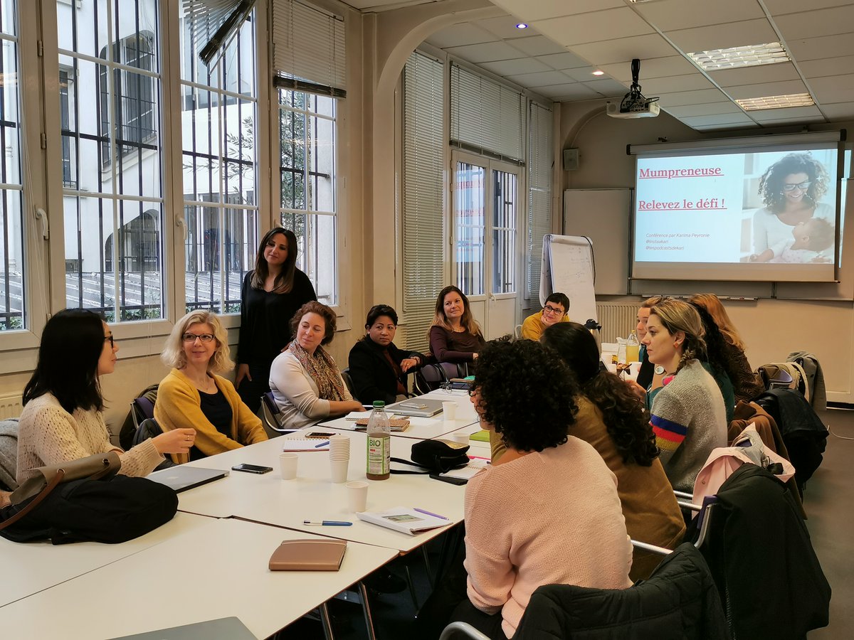 BGEPaRIF's tweet photo. 🦸‍[LIVE]🦸‍♀️En direct de notre matinale #BGeClub "#Mumpreneuse, relevez le défi en toute confiance!" ac @KarimaPeyronie. Organisé peu avant la Journée internationale des droits des #femmes, nous souhaitions mettre en valeur l'#entrepreneuriat féminin !
🙏Un grand merci à toutes ! https://t.co/AMLKqIKXfK