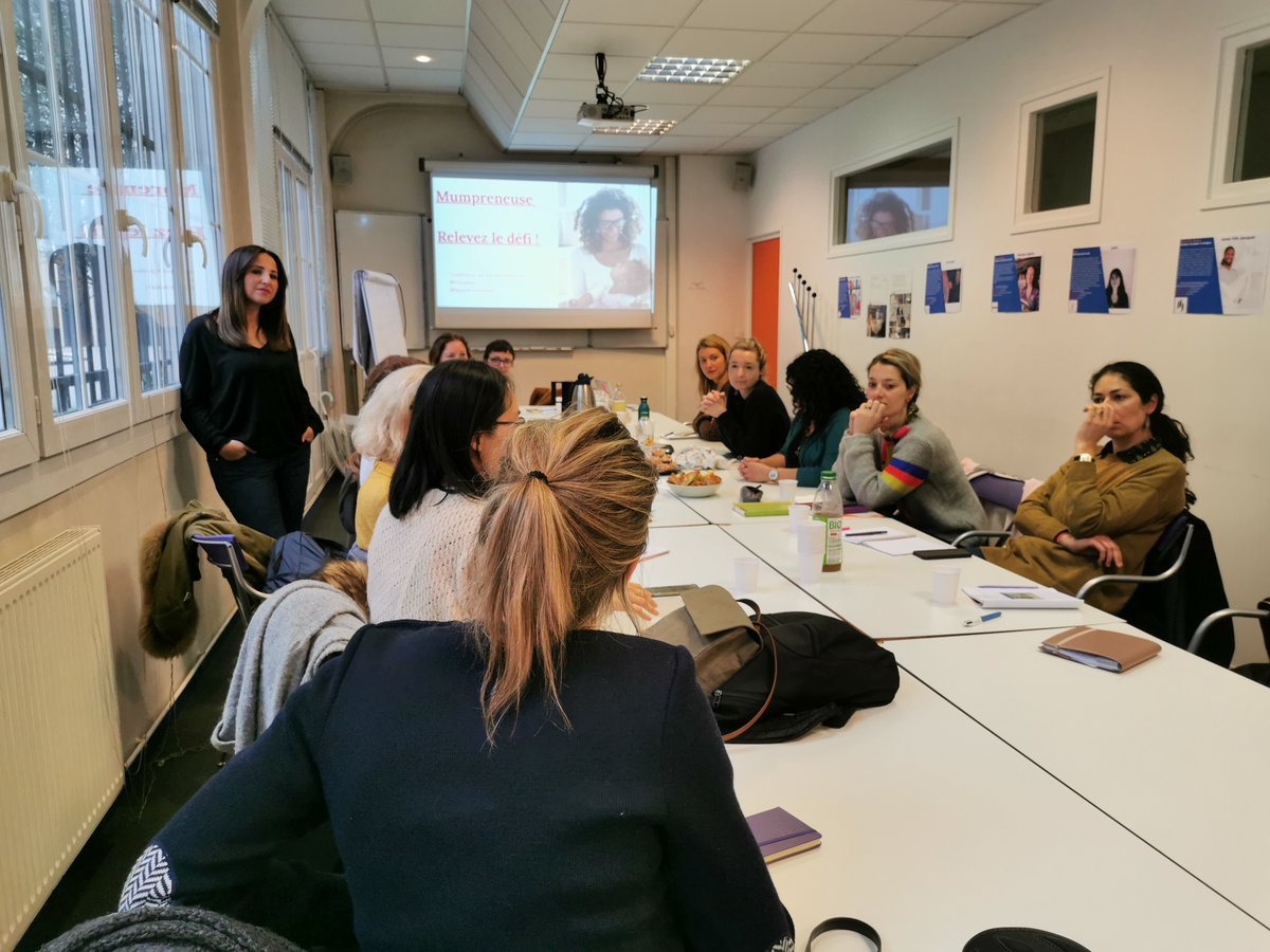 BGEPaRIF's tweet photo. 🦸‍[LIVE]🦸‍♀️En direct de notre matinale #BGeClub "#Mumpreneuse, relevez le défi en toute confiance!" ac @KarimaPeyronie. Organisé peu avant la Journée internationale des droits des #femmes, nous souhaitions mettre en valeur l'#entrepreneuriat féminin !
🙏Un grand merci à toutes ! https://t.co/AMLKqIKXfK