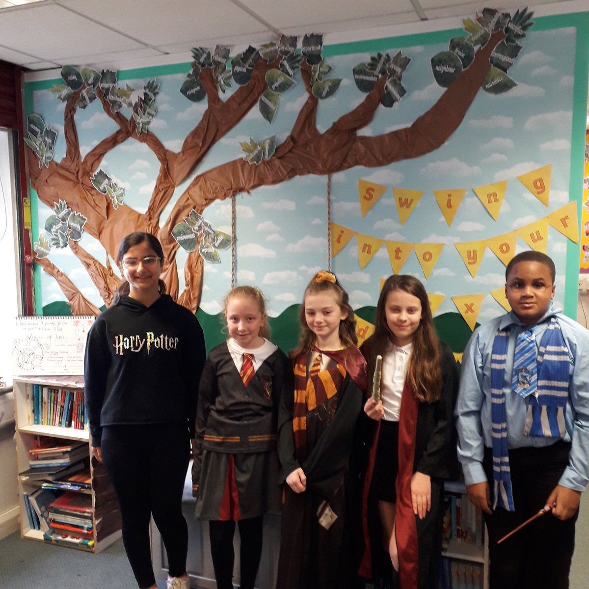clifton_sch's tweet image. #6SP #WorldBookDay2020