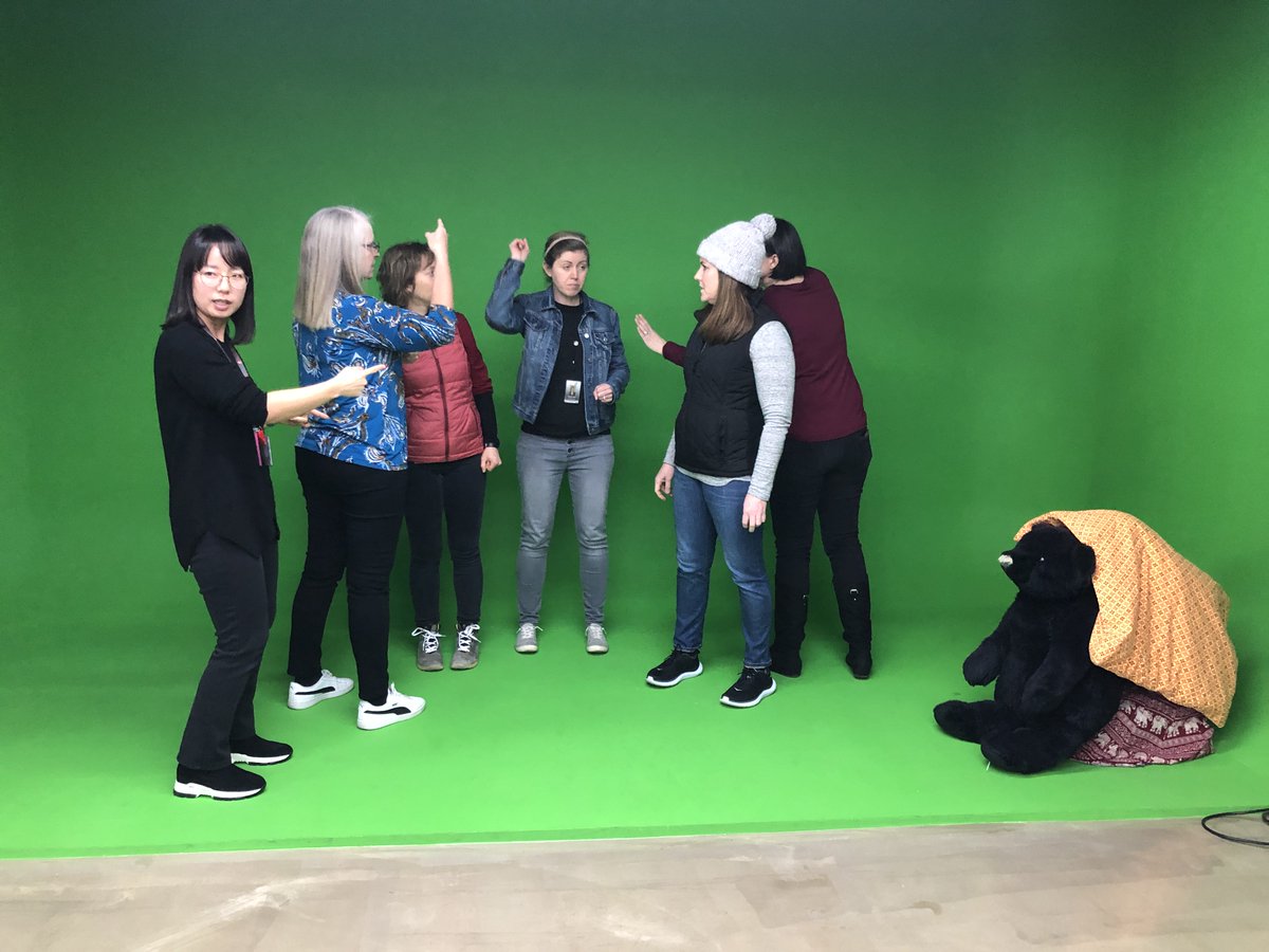 hblove03's tweet photo. Laughed lots today working with the #earlyyears Ts who were planning a green screen version of "Going on a Bear Hunt". It's just what this DLC needed. @kylie_munce @JuliaChurchECE @ChristalNicolai Marta Kocyk, Nikki Kim, @Miss_MelissaBee, Anne Kipa #sfs1912 #virtuallearning https://t.co/vSPZxPLoYI