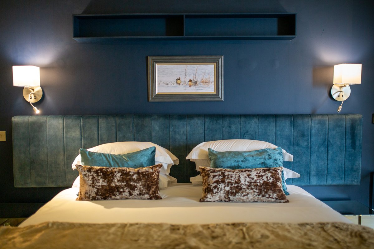 frasersegerton's tweet photo. Do you have a business trip planned in Ashford or the surrounding areas? If yes, why not book a room with us and unwind in the idyllic Kent countryside after a long day? 

To book please visit our website: https://t.co/FBbKEwcYM6 

OR 

Call us on 01233 756122 https://t.co/S8JTHrhnEA