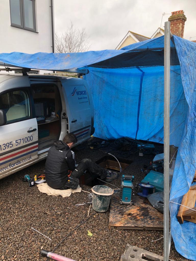 This horrible weather won't stop us! ☔️
One of our Electricians even made a make shift tent to stop the rain from disturbing his work! ⚡️