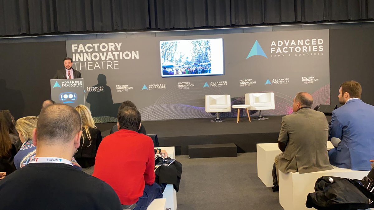 LaSalleTechnova's tweet photo. #RenePadilla explains the solution of @IntroidInc during the #industryStartupForum at @AdvanFactories
#weloveentrepreneurship #weloveinnovation https://t.co/cqmiL7JemD