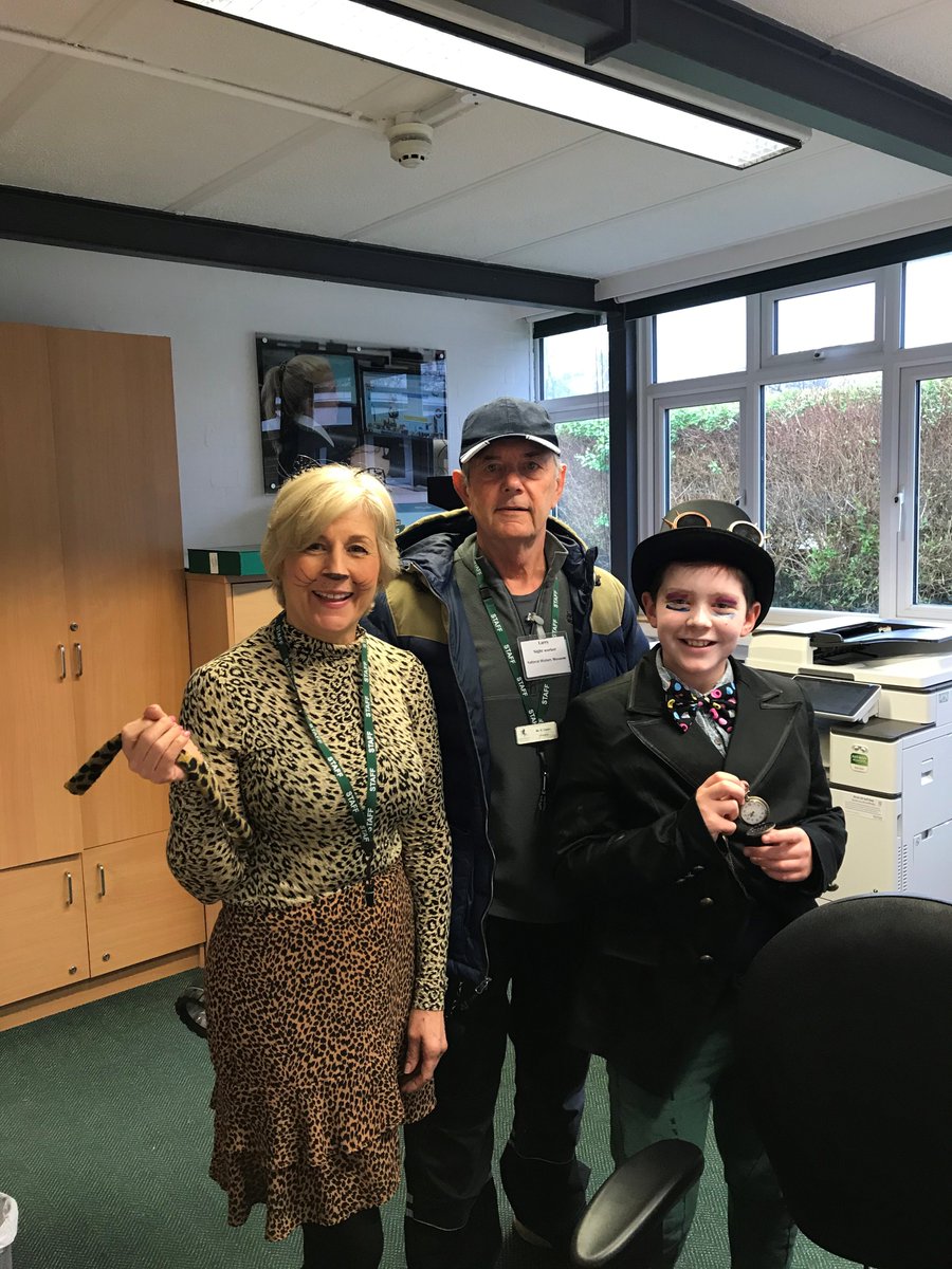 VIPSAylesford's tweet photo. The office staff have also joined in - its made the parents smile @WorldBookDayUK. What would you dress up as? #WorldBookDay2020 #readingisourpriority #favouritebookcharacters #books #lovereading https://t.co/IayE07RnJh