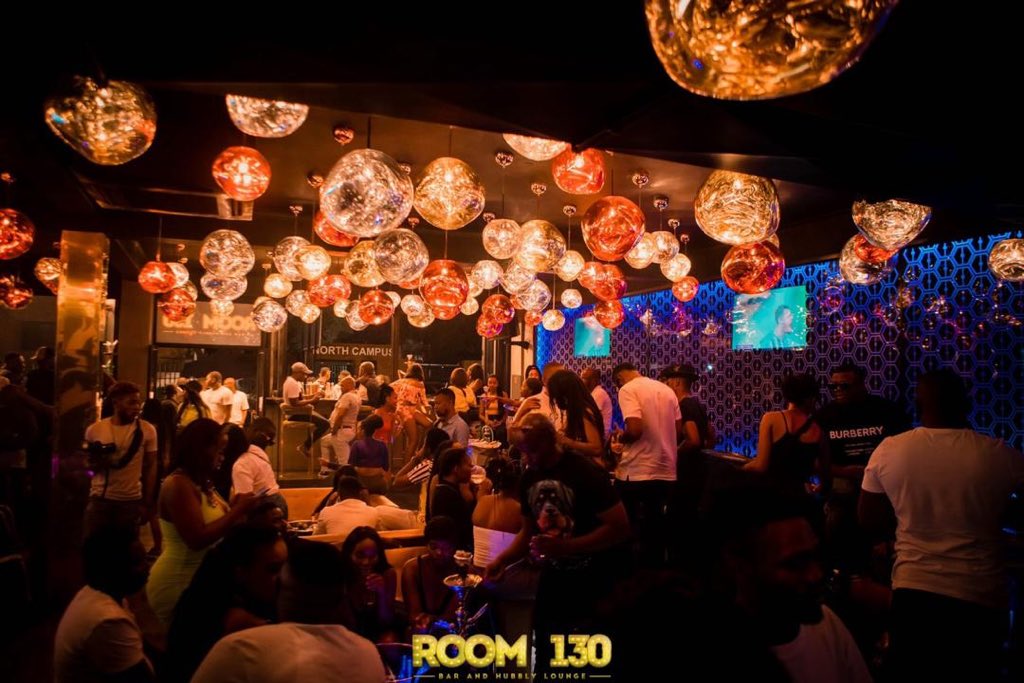 AFRIKANBXI's tweet photo. Hope you cleared your schedule for tonight , this is going to be a night to remember
We welcome @Thando_Thabethe with open arms π€
#ThabootyFarewell #ThaBootyDrive #Room130 https://t.co/8jmuQqWACY