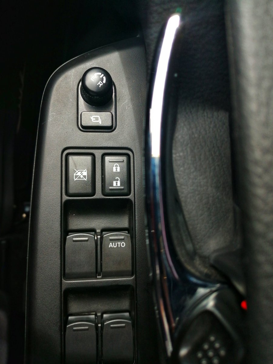 9. Shoot the details.Try notice, get your camera close and shoot the finer details of your subject.You can use the "Macro Mode" if your camera has one to get even finer details