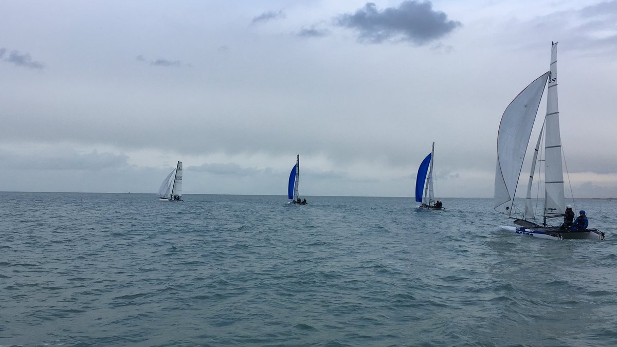 DunkerqueVoile's tweet photo. Après ces 5 semaines de tempêtes 🌪

Qu’il était bon pour les Nacra de repartir sur l’eau ⛵️🥳

@Dunkerque 
@DunesdeFlandre https://t.co/JtkgUlHRoN