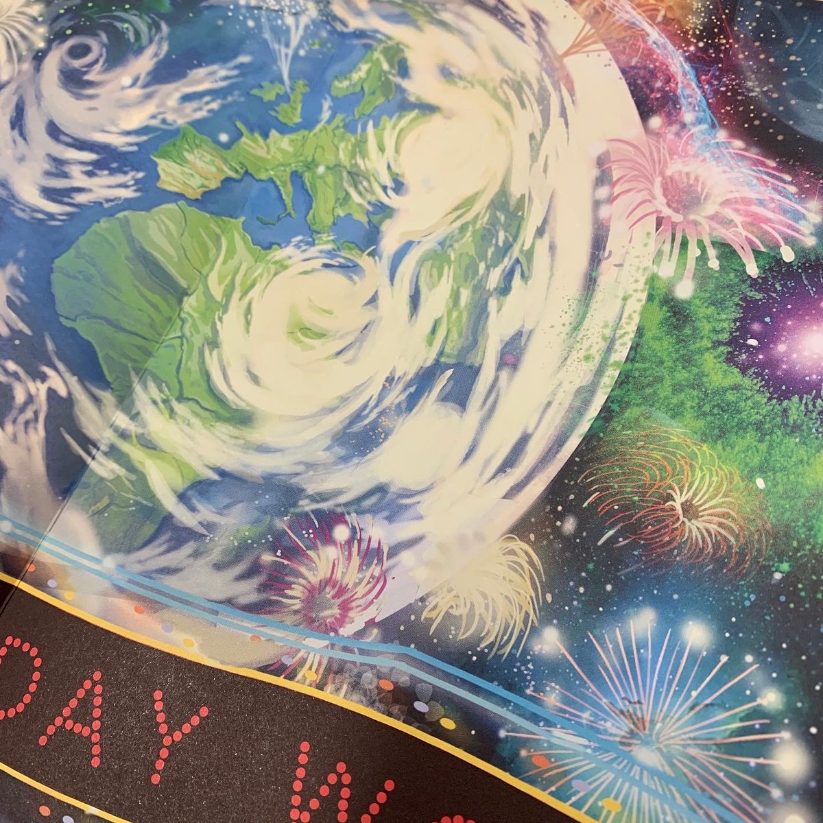 DFB_storyhouse's tweet photo. 5 4 3 2 1 - BLAST OFF! 🚀

A stunning picture book celebrating the gloriousness of our galaxy &amp; the exquisite beauty of planet Earth, OUT TODAY! Perfect for anyone with a heart for adventure❤️

Written by our very own David Fickling, with gorgeous art by Richard Collingridge 🌟 https://t.co/AweLXLcM8v