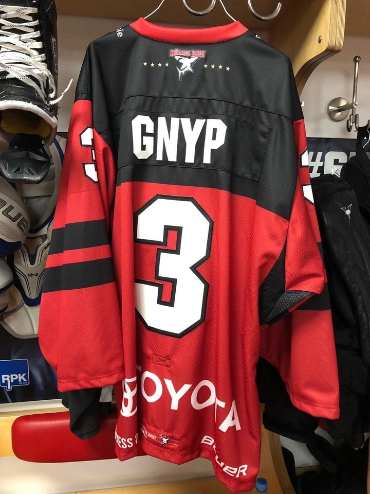 link_mgmt's tweet photo. 18yr old @ec_bn rookie defensemen &amp; #2020NHLDraft eligible prospect @gnyp_simon finishes top 3 in #DEL2 League Fan Favourite Voting. There is obviously lots to like about Gnyp’s skilled, mobile &amp; all round dynamic game. #LinkFamily #LinkedUp #brightfuture #NHL #NHLProspect https://t.co/EY30hI9ysW