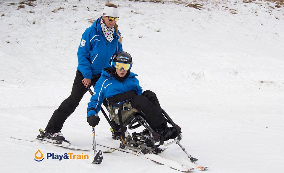 En Teo, va recolzar el repte #kayaknolimits. El 1️⃣4️⃣ de març, farà esquí adaptat ⛷ amb @MulticapGirona  a 
@SnowLaMolina . De #Menorca a la neu dels #Pirineus .
Superació i ganes d'aventura! I vosaltres, us atreviu? Més info a: reserves@multicapacitats.com  #inclusió