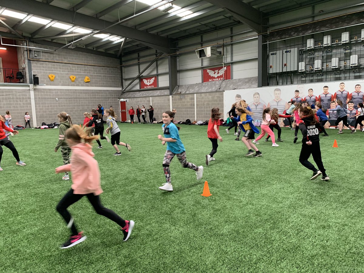 CleoHardyWRU's tweet image. Massive well done to everyone pulling together and nailing our #RookieRugby event in @WRU_Scarlets 230 girls enjoying and having plenty of fun🥳🤩 @JoeDaviesWRU