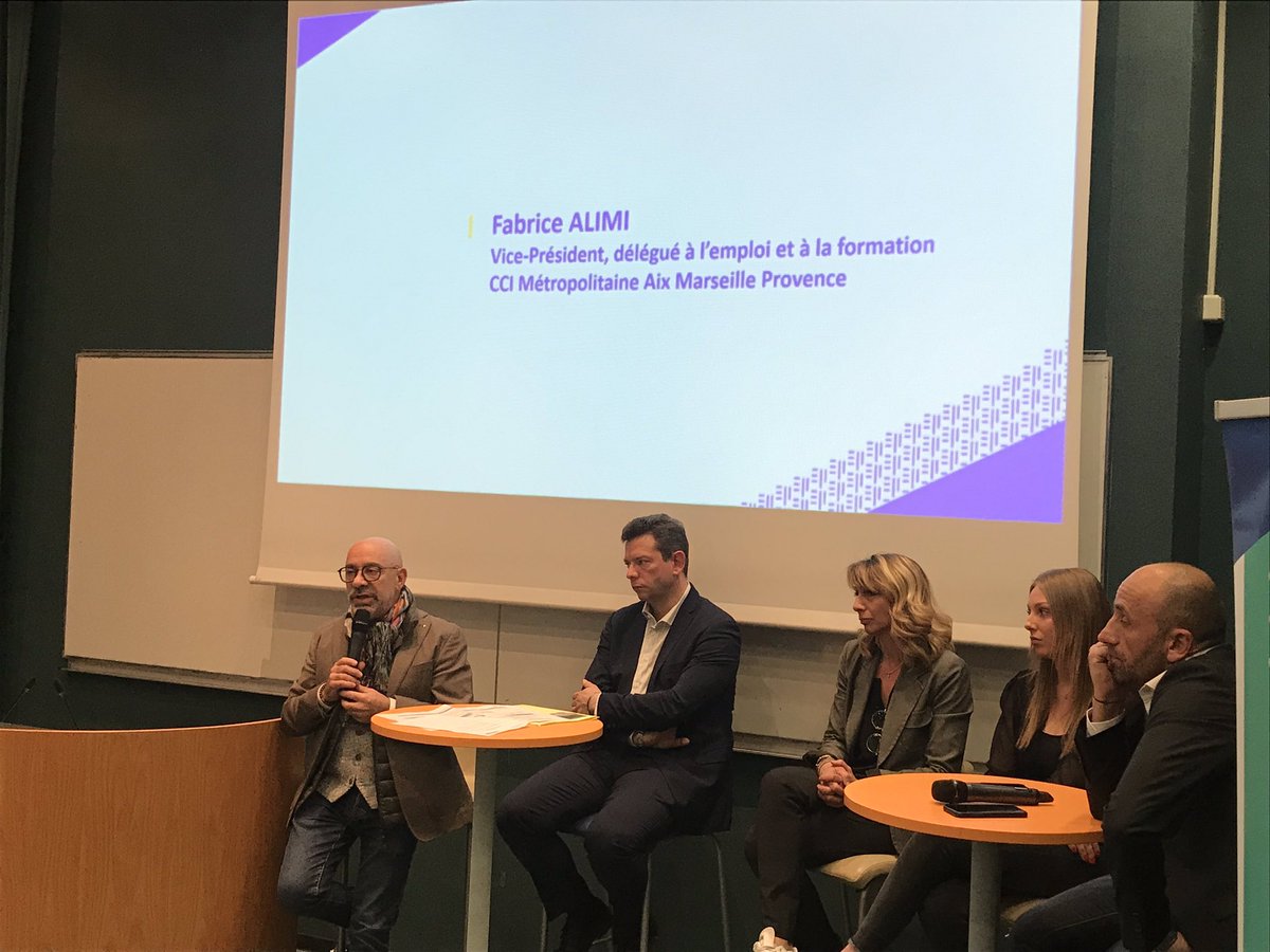 CCI_AMP's tweet image. [#conpresse] #ecolepratique une offre de formation qui s’adapte avec agilité aux besoins des entreprises. Nouveautés 2020 : un mentor, un étudiant en lien avec le #hubdumentorat, 🎓un parcours numérique renforcé avec 2 bachelors, un bac+2 #learningcode, et une #prepacode